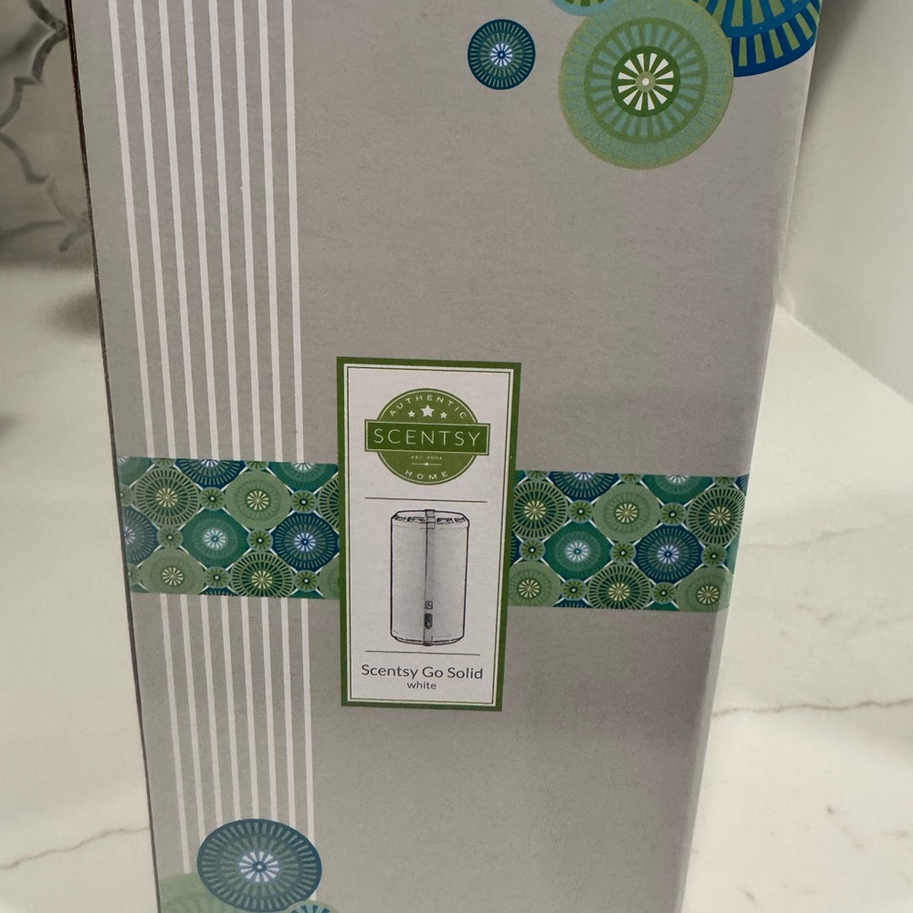 Scentsy Go Solid White Brand new